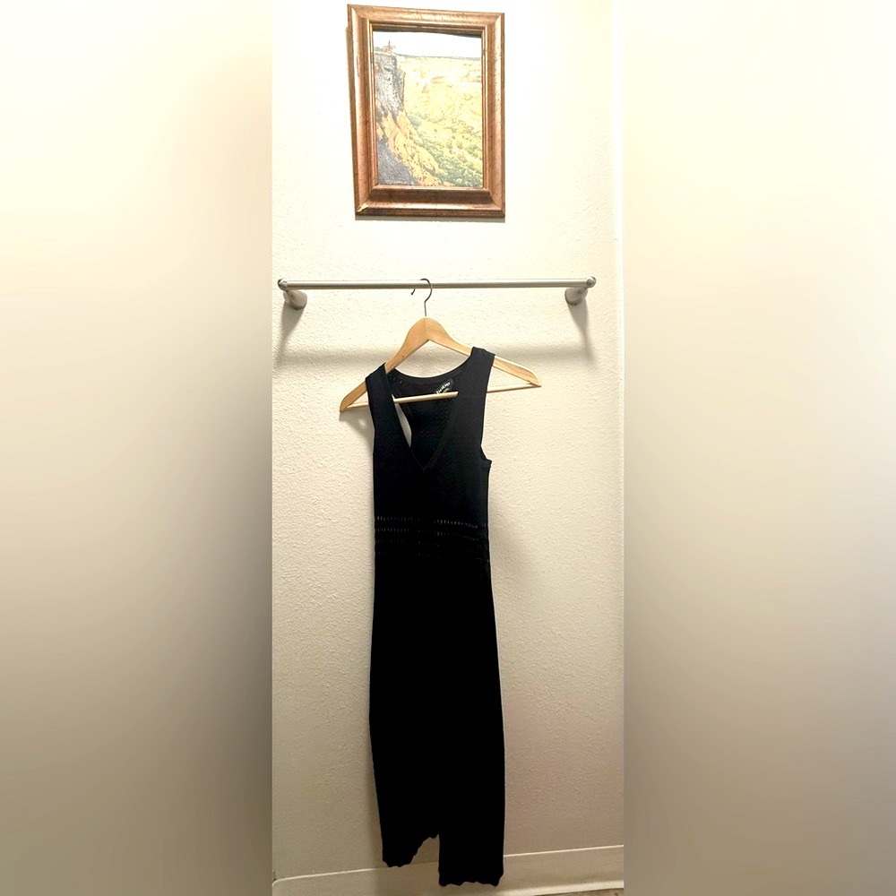 Black Sleeveless Dress